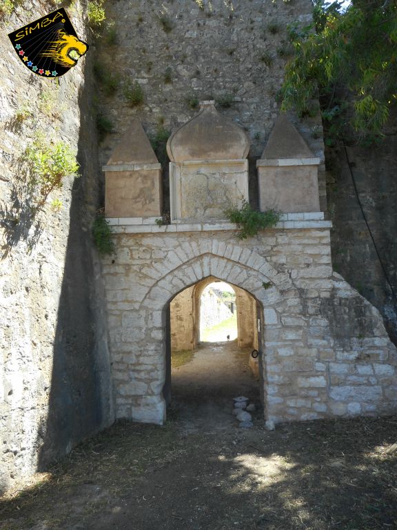 Eingang in die Festung Agia Mavra, um 1300 vom Sizilianer Ioannis Orsini erbaut.